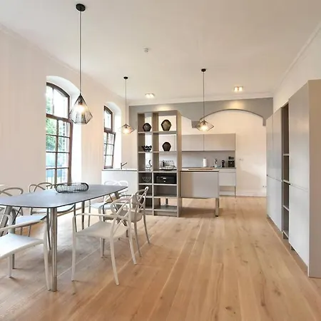 6,5 Luxury - - 3 Bedrooms - 2 Bathrooms * Zwickau