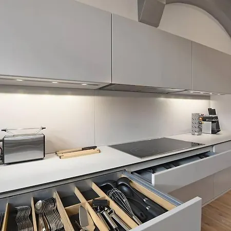 6,5 Luxury - - 3 Bedrooms - 2 Bathrooms Apartment *