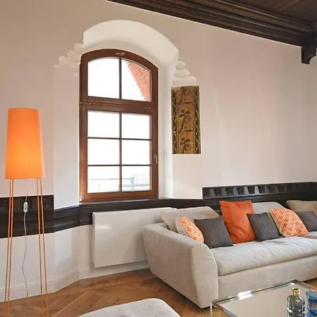 6,5 Luxury - - 3 Bedrooms - 2 Bathrooms Apartment *